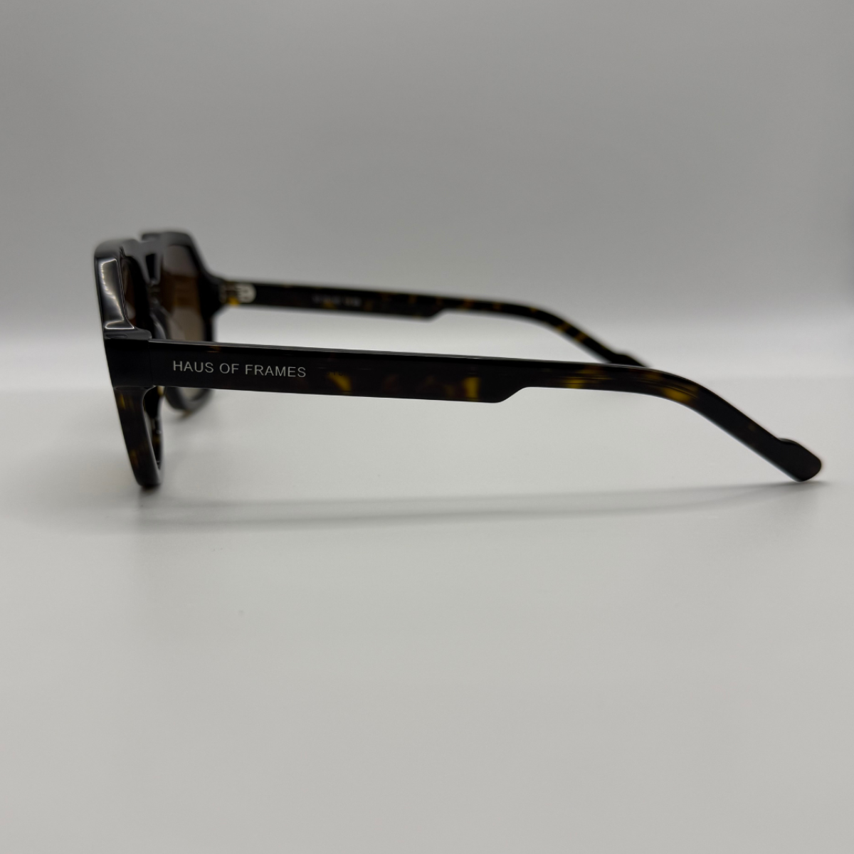Fairfax - Brown Tortoise
