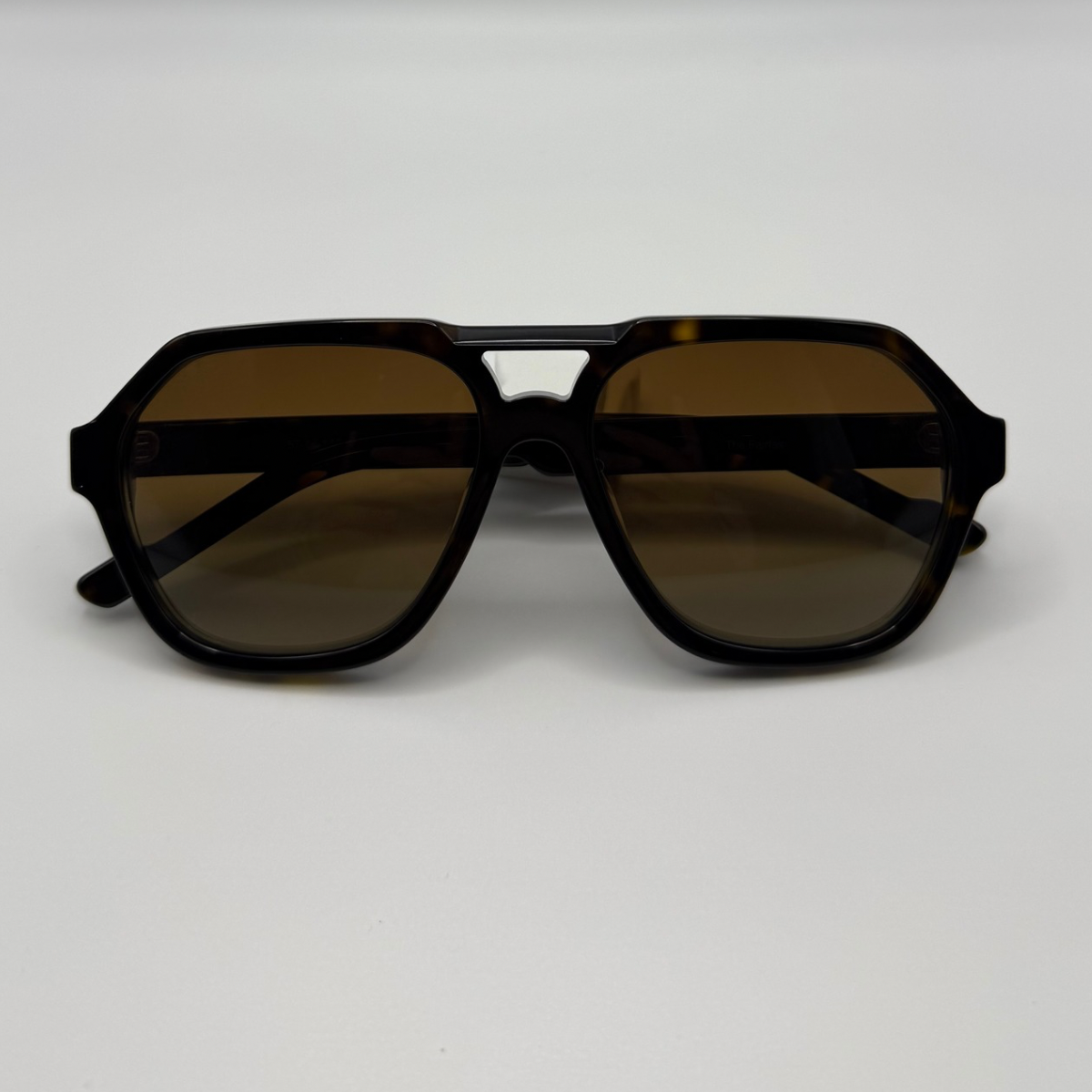 Fairfax - Brown Tortoise