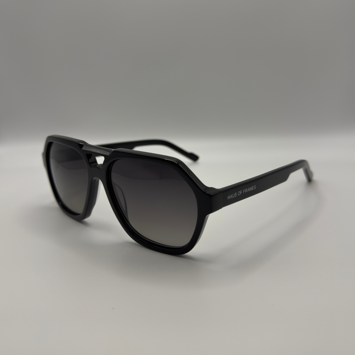 Fairfax - Black